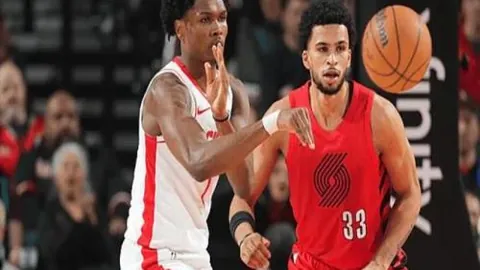 “澳网：兹韦列夫、萨巴伦卡晋级之路顺畅”